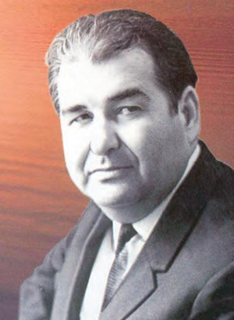 Awtoryň suraty Kerim Gurbannepesow